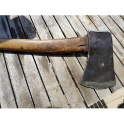Stara świetnie zachowana duża siekiera szwedzka do lasu URAFORS 2kg trzonek 76cm