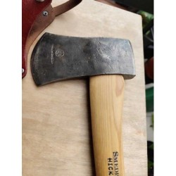 Klasyczna średnia siekiera szwedzka Hults Bruk 1kg  z cholewą, nowy trzonek 50cm Smedsberg Hikora